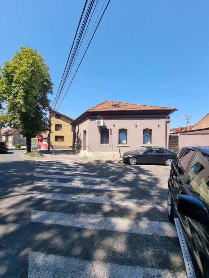 Laci Lak Premium Apartment Nagyvárad Kültér fotó